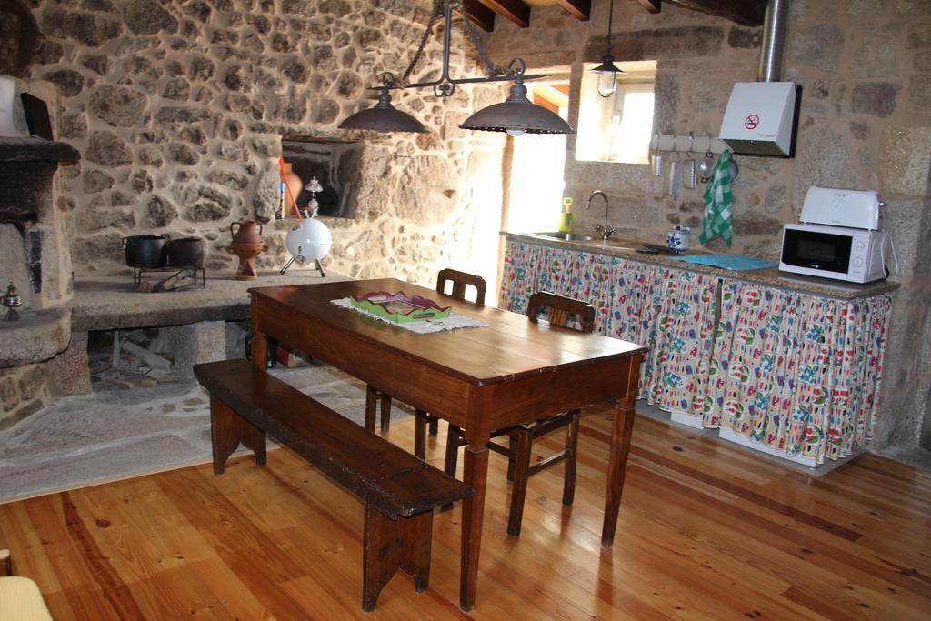 Casa Maria da Assunção Vila Nova de Cerveira Quarto foto